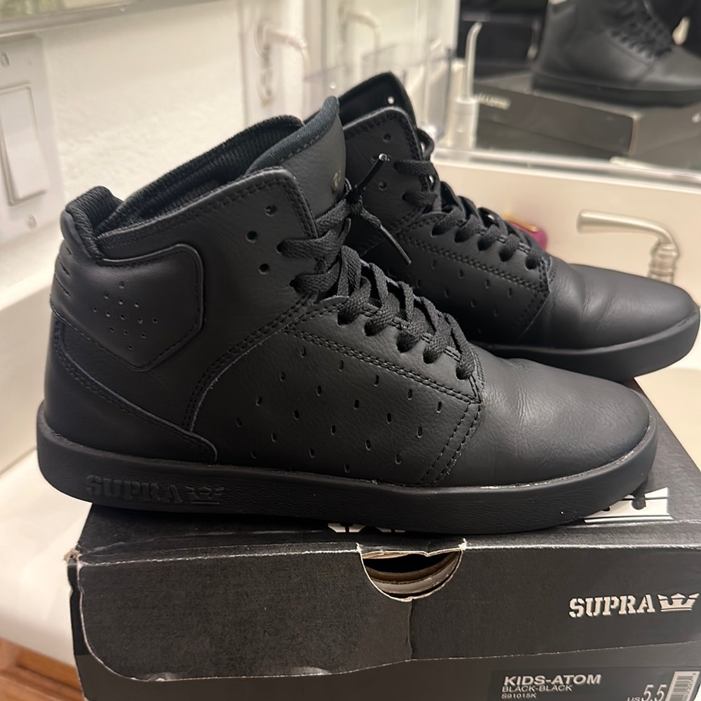 Supra hightop sneakers. Pre-loved. Will fit women’s size 7